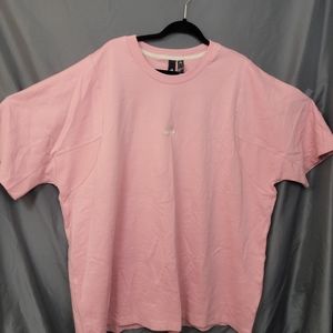 ** new. Adidas Men's NWT multisport tshirt size 3x. Adidas color "wonder mauve"